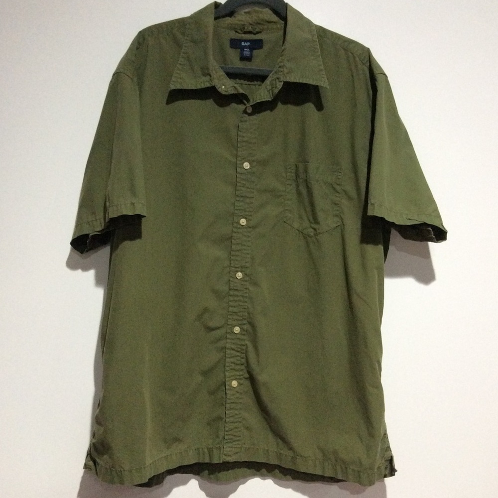 Green gap short sleeve button up size Xl men’s